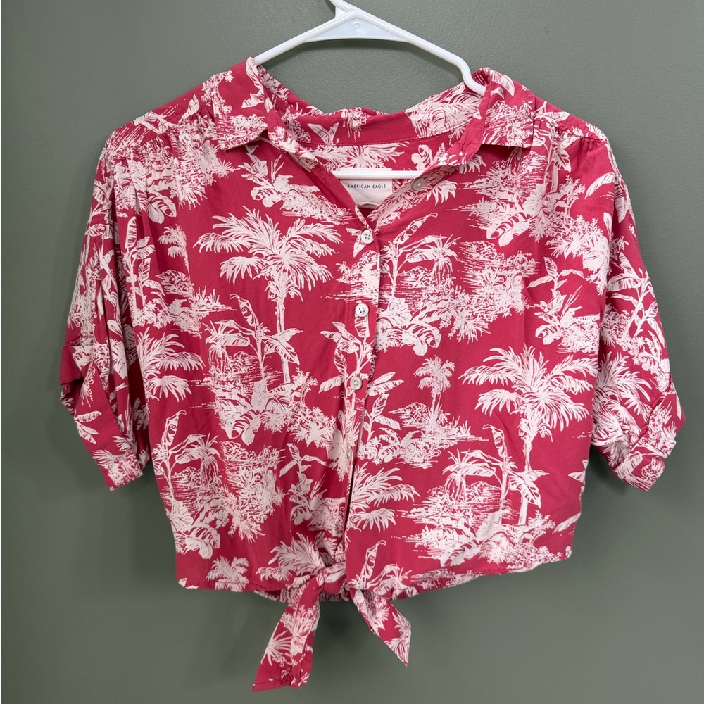 American Eagle sz Small Hawaiian Tropical Print Red EUC Crop Top Tie Front